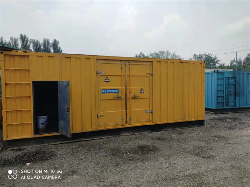 洛扎200KW柴油发电机组需要配备什么型号的电缆线？